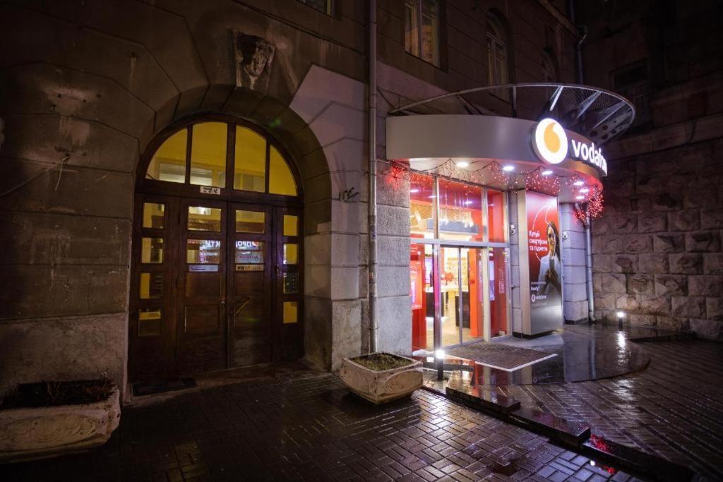 Khreshchatyk Apart Hotel 911 키예프 외부 사진