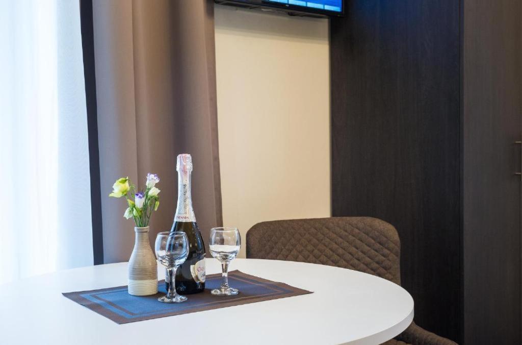 Khreshchatyk Apart Hotel 911 키예프 외부 사진